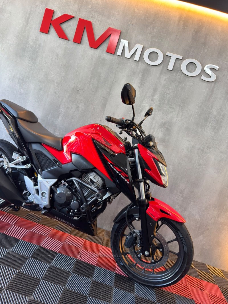 CB 300F TWISTER ABS - 2023 - PORTãO