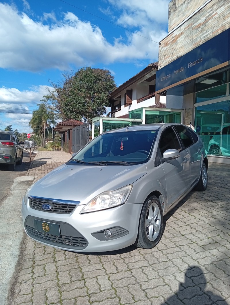 FOCUS 1.6 GLX 16V FLEX 4P MANUAL - 2013 - PASSO FUNDO