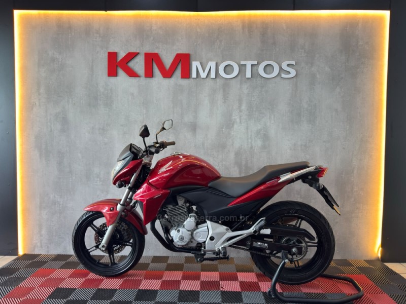 CB 300R ABS - 2013 - PORTãO