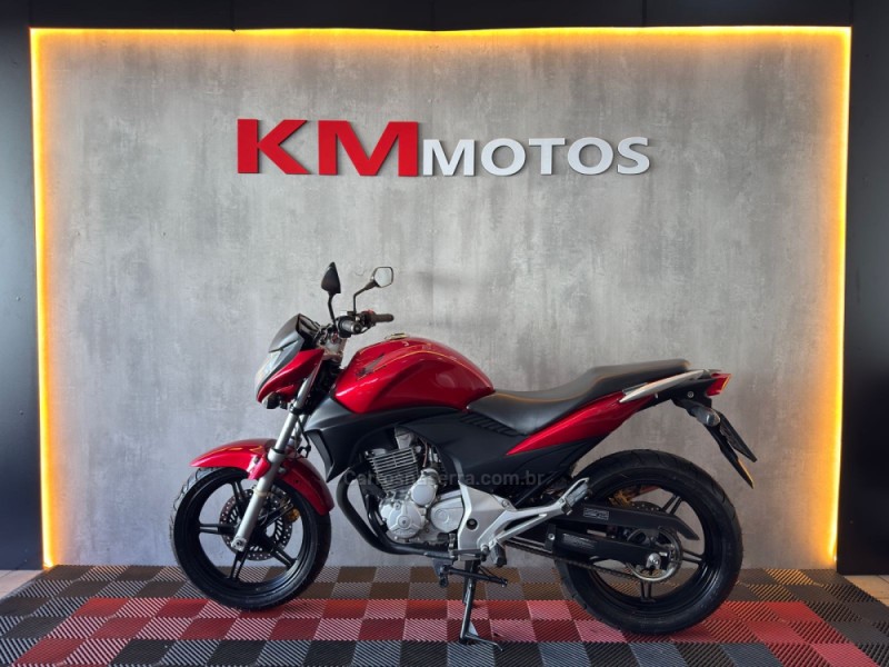 CB 300R  - 2012 - PORTãO