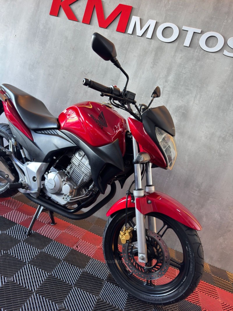 CB 300R  - 2012 - PORTãO