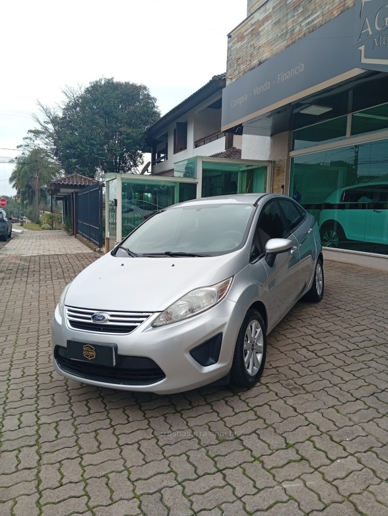 FIESTA 1.6 SE SEDAN 16V FLEX 4P MANUAL - 2011 - PASSO FUNDO