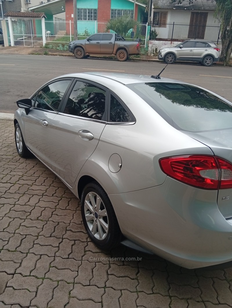 FIESTA 1.6 SE SEDAN 16V FLEX 4P MANUAL - 2011 - PASSO FUNDO