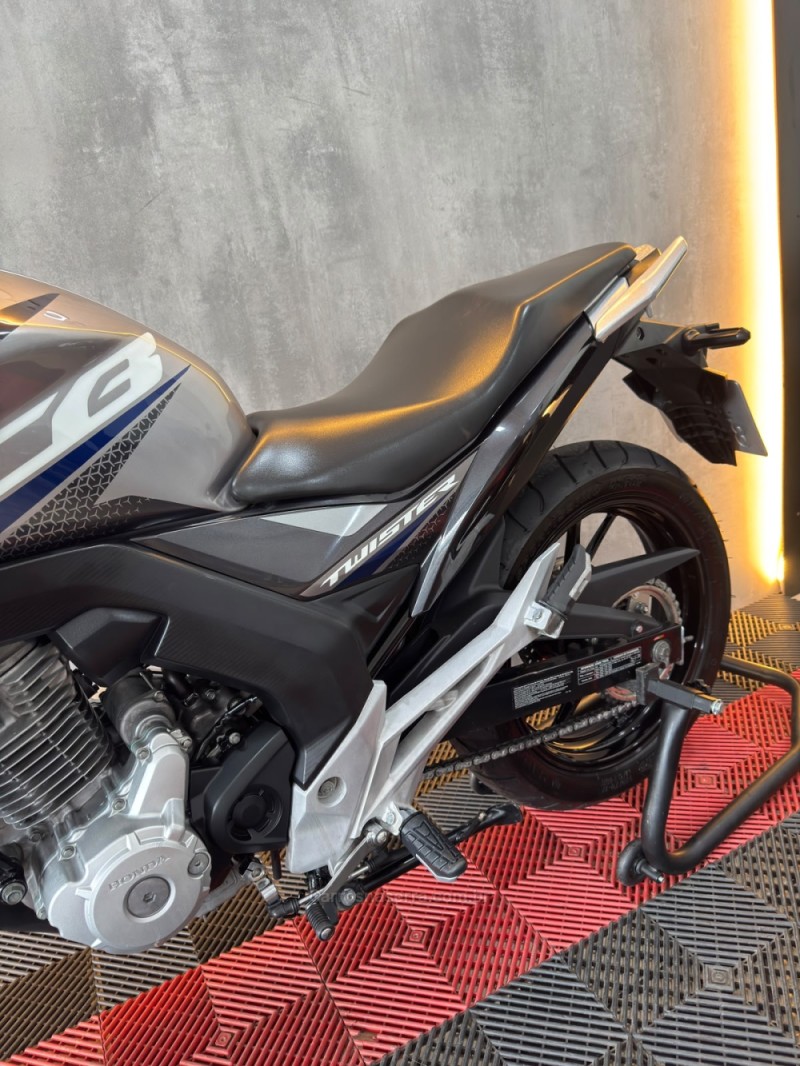 CB 250F TWISTER CBS - 2020 - PORTãO