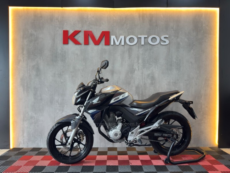 CB 250F TWISTER CBS - 2020 - PORTãO