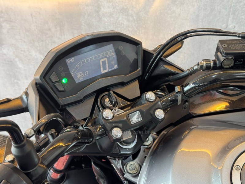CB 250F TWISTER CBS - 2020 - PORTãO
