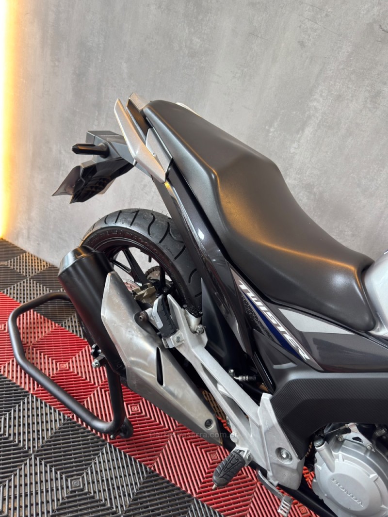 CB 250F TWISTER CBS - 2020 - PORTãO