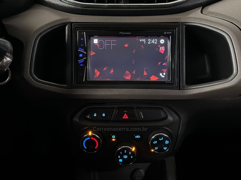 PRISMA 1.4 MPFI LT 8V FLEX 4P MANUAL - 2013 - CAXIAS DO SUL