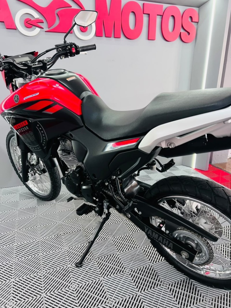 XTZ 250 LANDER - 2023 - CAMPO BOM