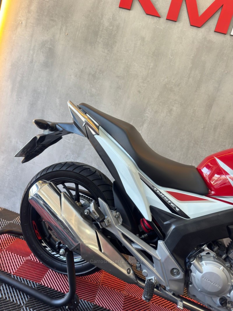 CB 250F TWISTER CBS - 2017 - PORTãO