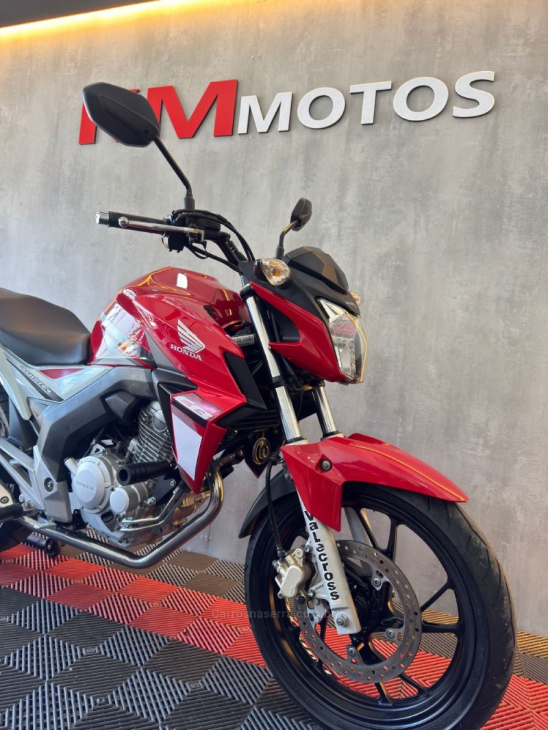 CB 250F TWISTER CBS - 2017 - PORTãO
