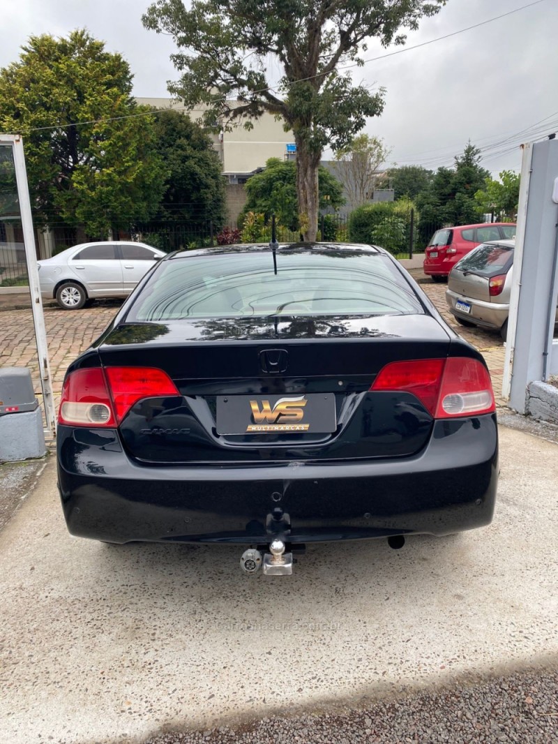 CIVIC 1.6 LX 16V GASOLINA 4P MANUAL - 2008 - VENâNCIO AIRES