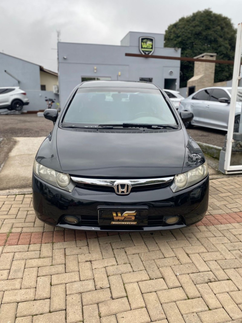 CIVIC 1.6 LX 16V GASOLINA 4P MANUAL - 2008 - VENâNCIO AIRES