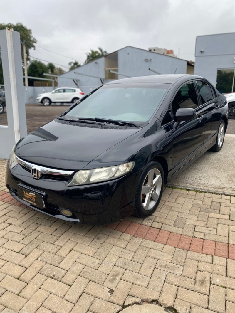 CIVIC 1.6 LX 16V GASOLINA 4P MANUAL - 2008 - VENâNCIO AIRES