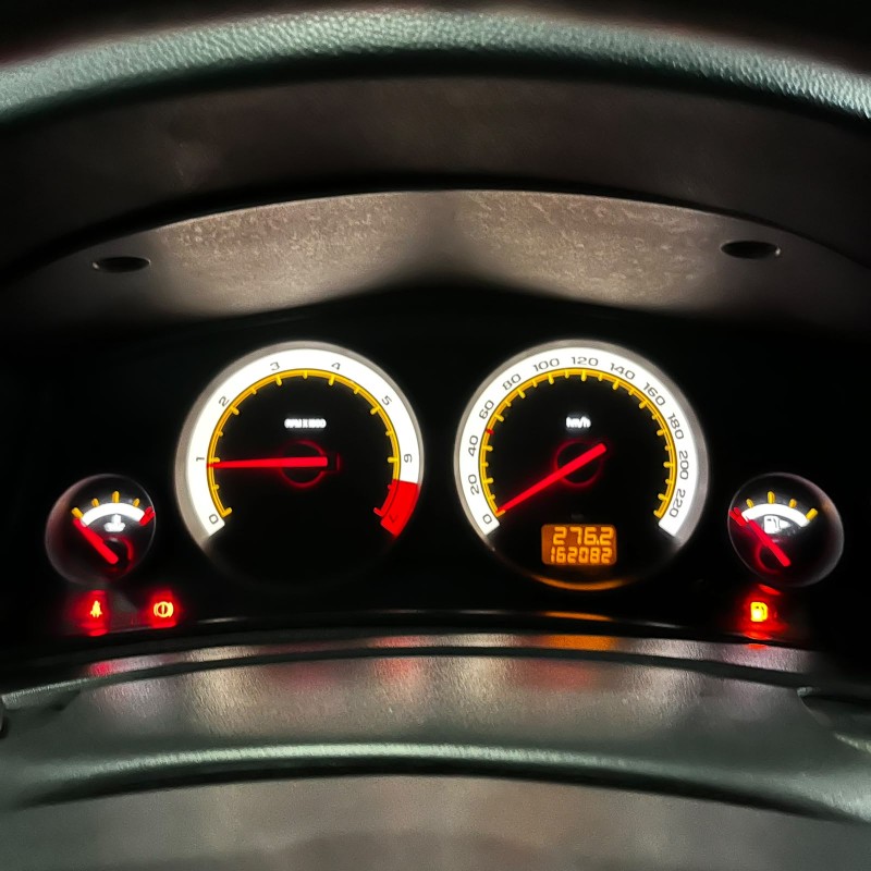 VECTRA 2.0 MPFI GT HATCH 8V FLEX 4P MANUAL - 2010 - CAXIAS DO SUL