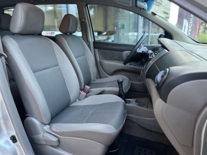 LIVINA 1.6 16V FLEX 4P MANUAL - 2011 - TUPANDI