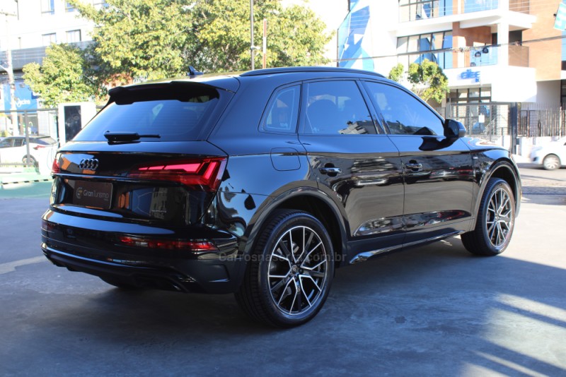 Q5 2.0 TFSI S LINE BLACK QUATTRO S TRONIC GASOLINA 4P - 2024 - CAXIAS DO SUL
