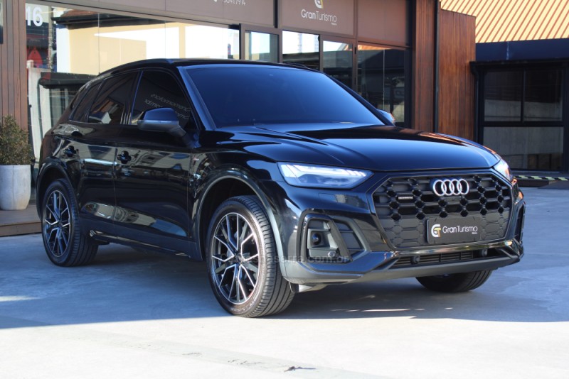 Q5 2.0 TFSI S LINE BLACK QUATTRO S TRONIC GASOLINA 4P - 2024 - CAXIAS DO SUL