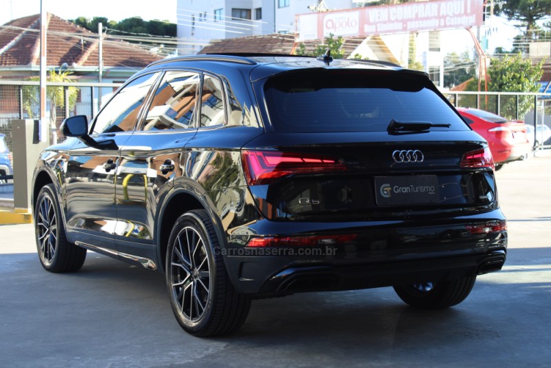Q5 2.0 TFSI S LINE BLACK QUATTRO S TRONIC GASOLINA 4P - 2024 - CAXIAS DO SUL