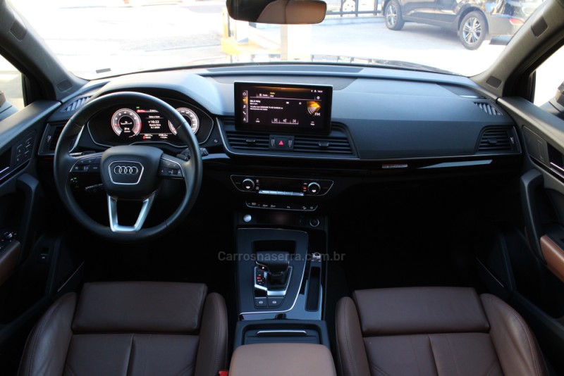 Q5 2.0 TFSI S LINE BLACK QUATTRO S TRONIC GASOLINA 4P - 2024 - CAXIAS DO SUL