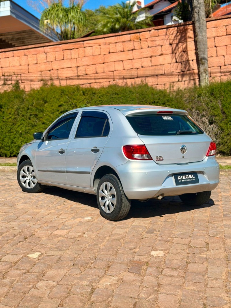 GOL 1.0 MI 8V FLEX 4P MANUAL - 2010 - VENâNCIO AIRES