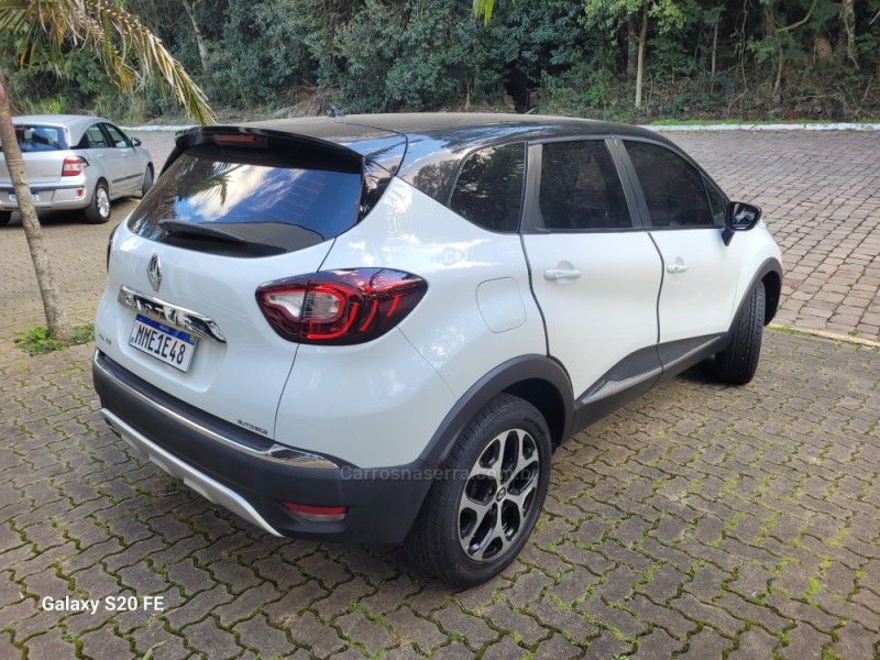 CAPTUR 1.6 16V FLEX INTENSE AUTOMÁTICO - 2019 - NOVA PRATA