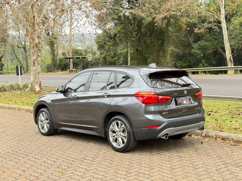 X1 2.0 SDRIVE20I M SPORT ACTIVEFLEX 25 ANOS 16V TURBO 4P AUTOMÁTICO - 2019 - DOIS IRMãOS