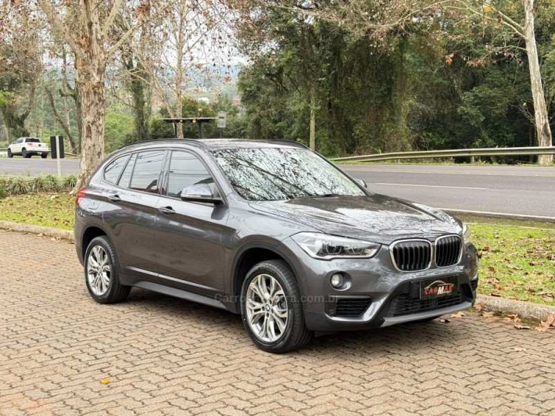 X1 2.0 SDRIVE20I M SPORT ACTIVEFLEX 25 ANOS 16V TURBO 4P AUTOMÁTICO - 2019 - DOIS IRMãOS