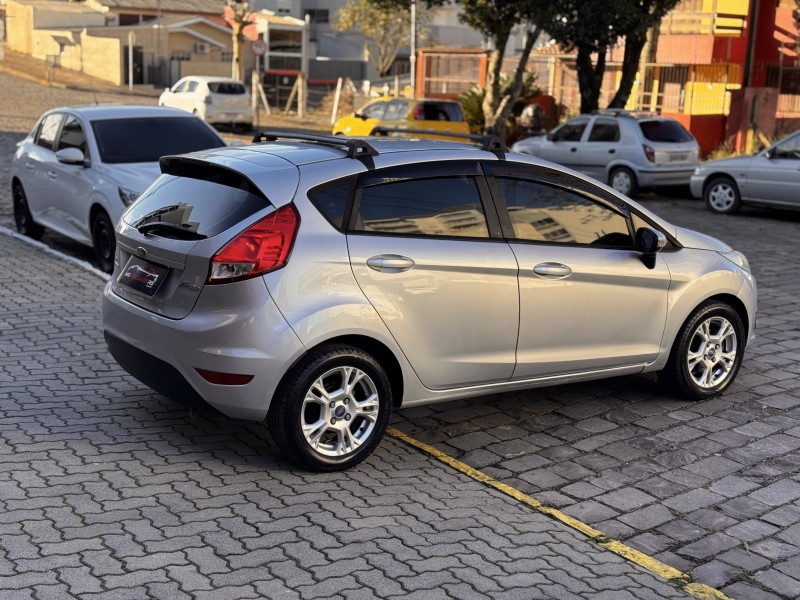 FIESTA 1.6 SE HATCH 16V FLEX 4P AUTOMÁTICO - 2015 - CAXIAS DO SUL