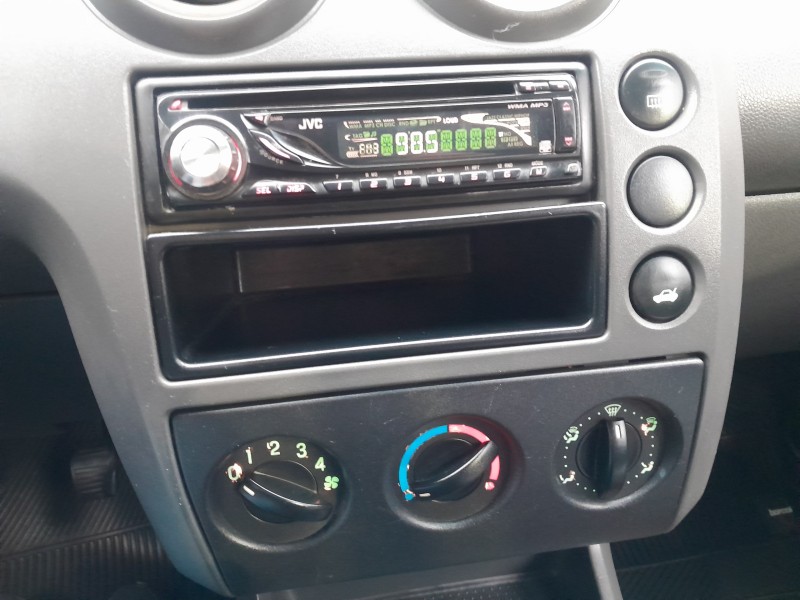 FIESTA 1.0 ROCAM HATCH 8V FLEX 4P MANUAL - 2007 - CAXIAS DO SUL