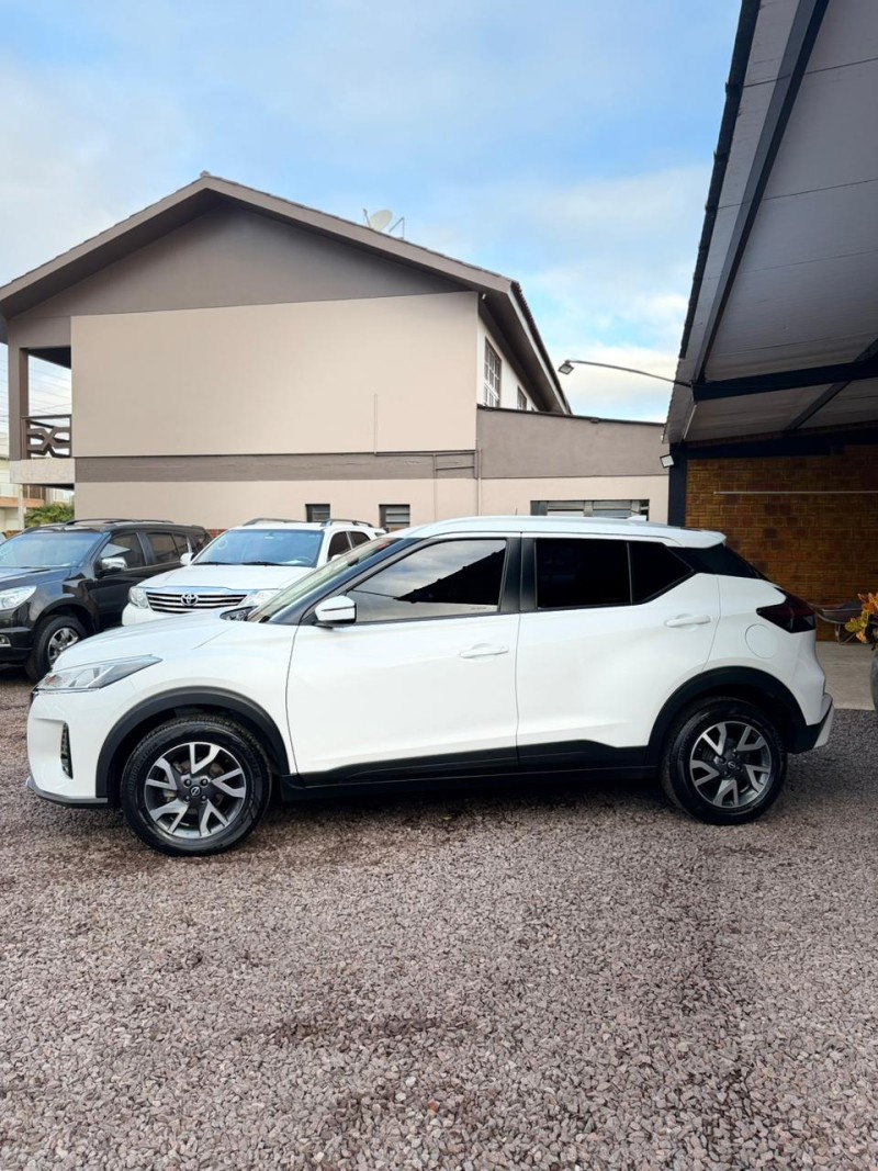KICKS 1.6 SENSE 16V FLEX 4P AUTOMÁTICO - 2024 - LAJEADO