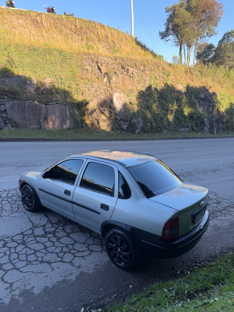 CORSA 1.0 MPFI SUPER 8V GASOLINA 4P MANUAL - 2001 - CAXIAS DO SUL
