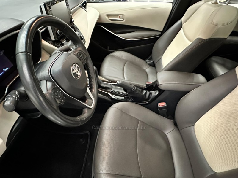 COROLLA 1.8 ALTIS PREMIUM 16V HÍBRIDO 4P AUTOMÁTICO - 2022 - SAPIRANGA