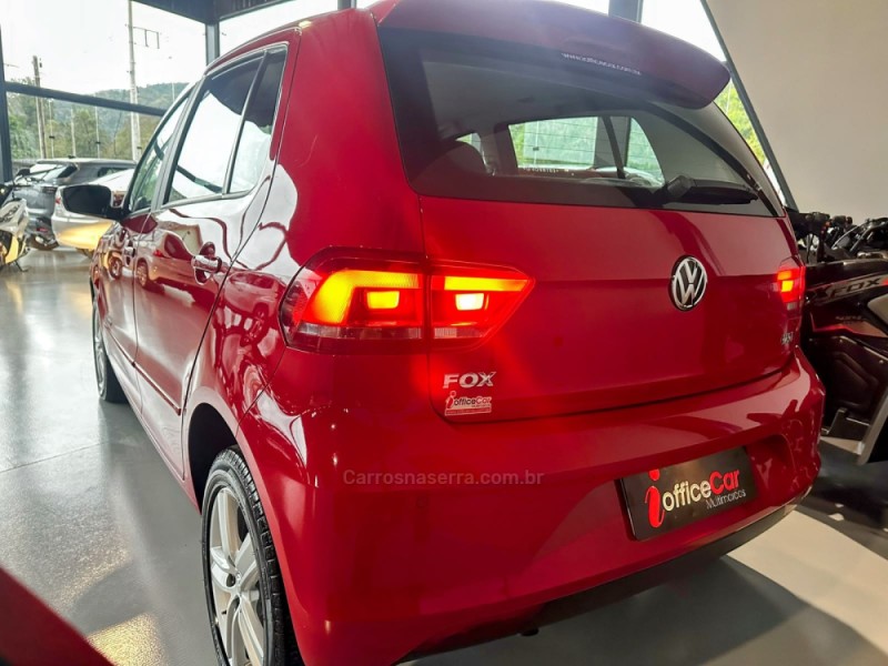 FOX 1.6 COMFORTLINE 8V FLEX 4P MANUAL - 2016 - TRêS COROAS