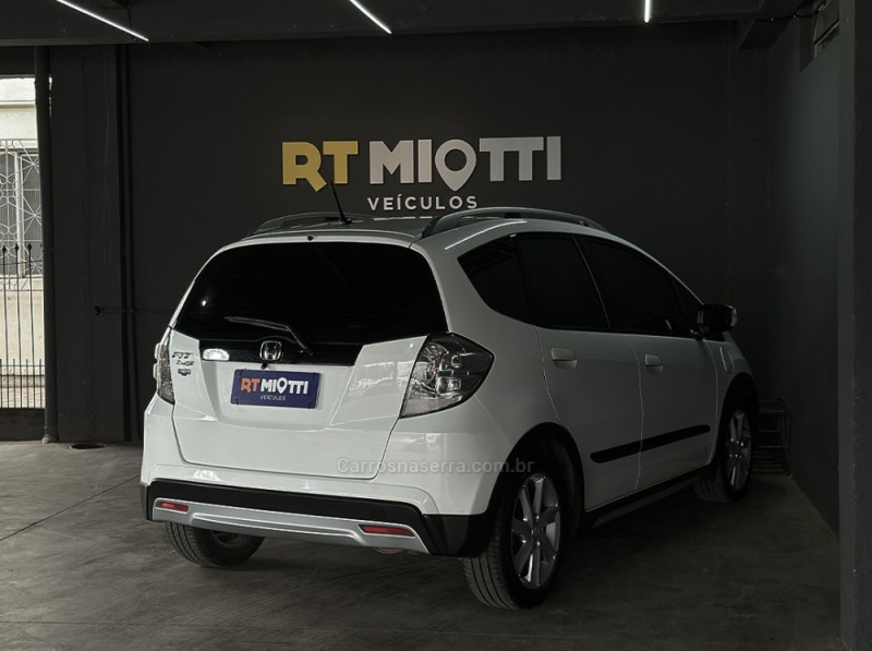FIT 1.5 TWIST 16V FLEX 4P AUTOMÁTICO - 2014 - MUçUM
