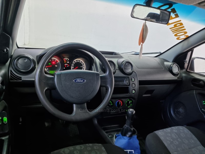 FIESTA 1.6 MPI HATCH 8V FLEX 4P MANUAL - 2011 - VACARIA