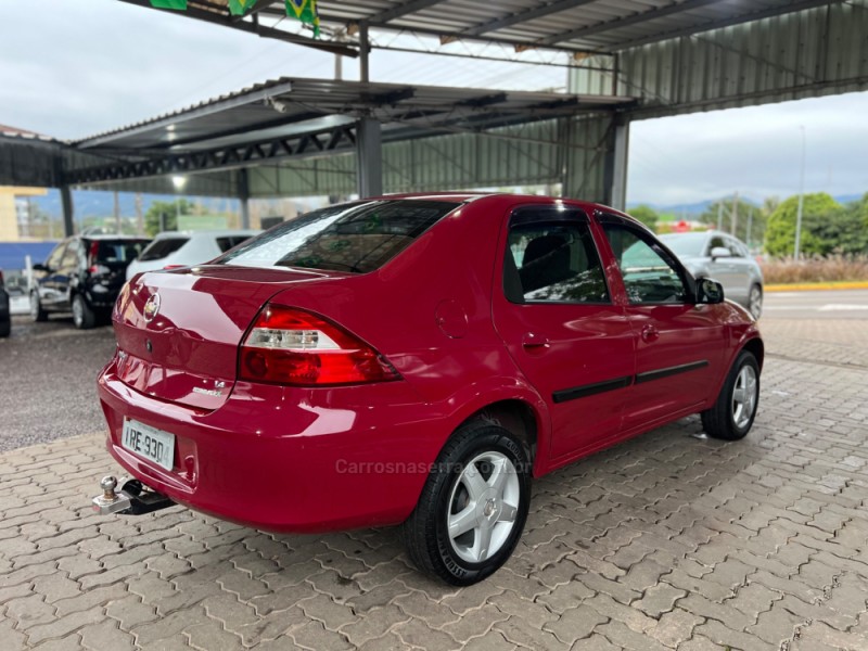 PRISMA 1.4 MPFI MAXX 8V FLEX 4P MANUAL - 2011 - BOM PRINCíPIO