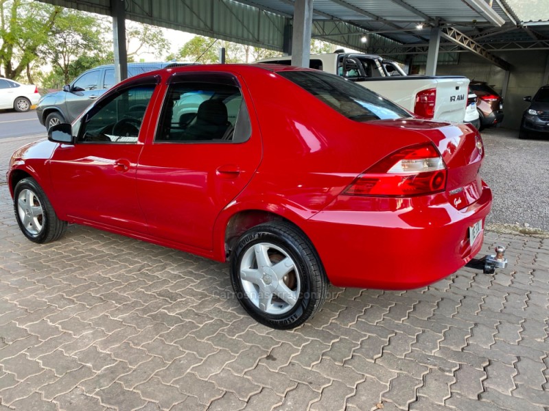 PRISMA 1.4 MPFI MAXX 8V FLEX 4P MANUAL - 2011 - BOM PRINCíPIO