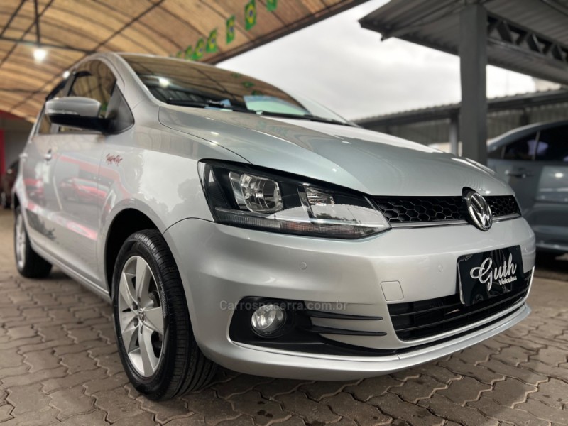FOX 1.6 MI ROCK IN RIO 8V FLEX 4P MANUAL - 2016 - BOM PRINCíPIO