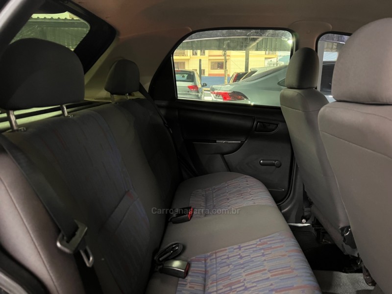 CELTA 1.0 MPFI LIFE 8V FLEX 4P MANUAL - 2011 - BOM PRINCíPIO