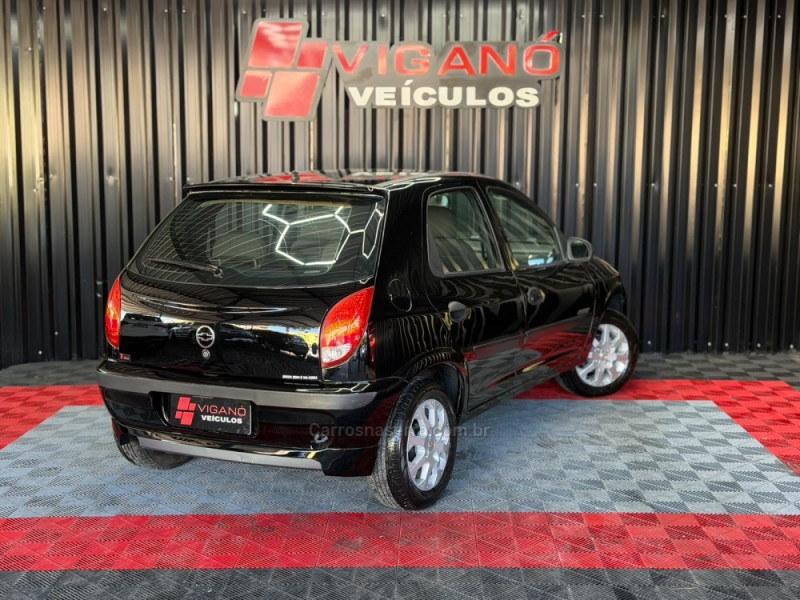 CELTA 1.0 MPFI VHC SPIRIT 8V GASOLINA 4P MANUAL - 2005 - CAXIAS DO SUL