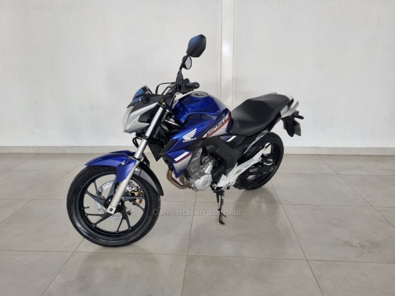 CB 250F TWISTER CBS - 2022 - VACARIA