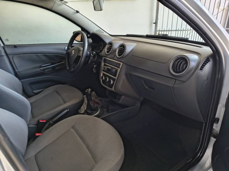 VOYAGE 1.0 12V MPI TOTALFLEX TRENDLINE 4P MANUAL - 2011 - CAXIAS DO SUL