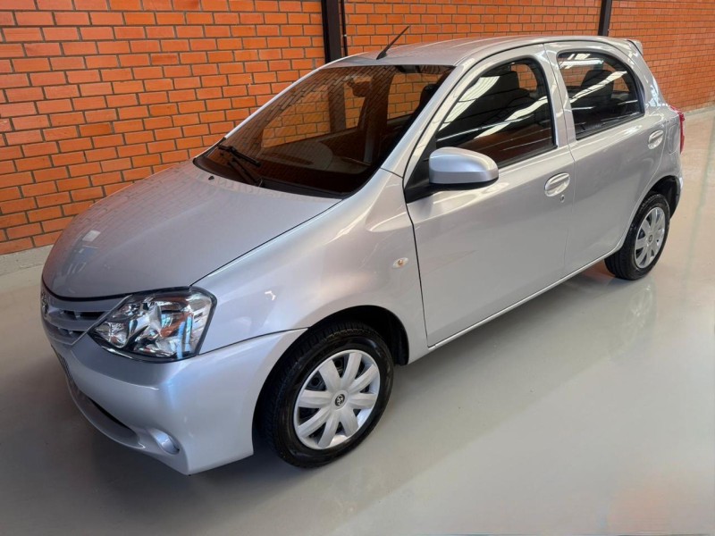 ETIOS 1.3 X 16V FLEX 4P MANUAL