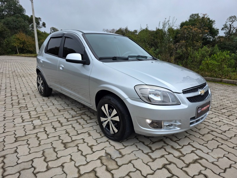 CELTA 1.0 MPFI LT 8V FLEX 4P MANUAL - 2015 - BENTO GONçALVES