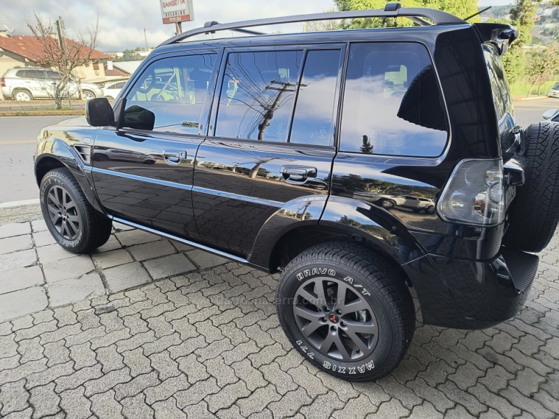 PAJERO TR4 2.0 4X4 16V 140CV FLEX 4P AUTOMÁTICO - 2012 - BENTO GONçALVES