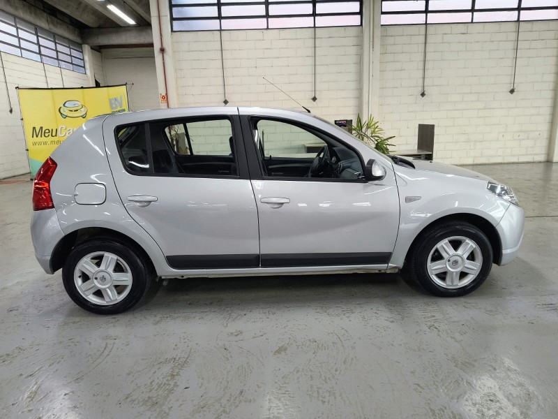 SANDERO 1.6 PRIVILÉGE 8V HI-FLEX 4P MANUAL - 2011 - CAXIAS DO SUL