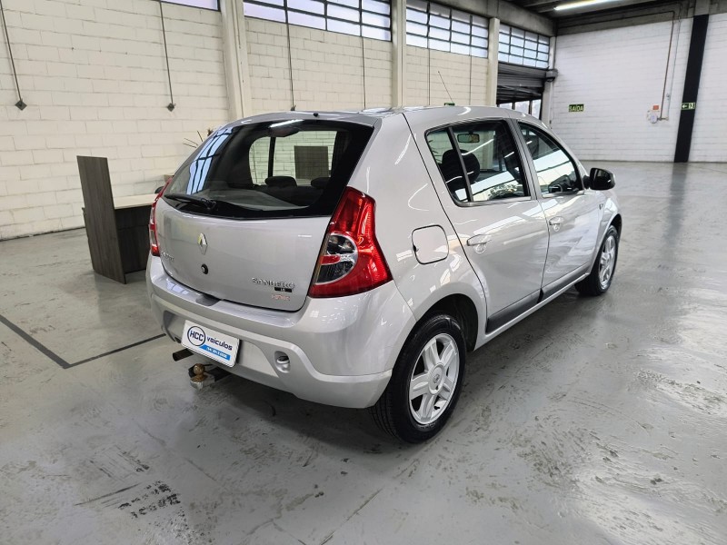 SANDERO 1.6 PRIVILÉGE 8V HI-FLEX 4P MANUAL - 2011 - CAXIAS DO SUL