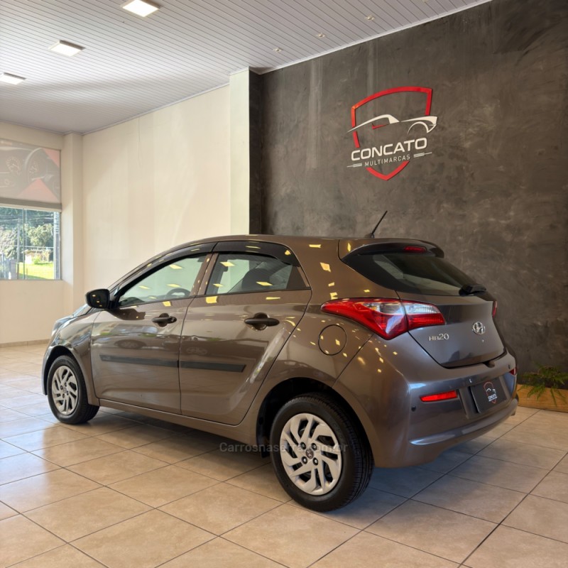 HB20 1.0 COMFORT 12V FLEX 4P MANUAL - 2017 - FARROUPILHA