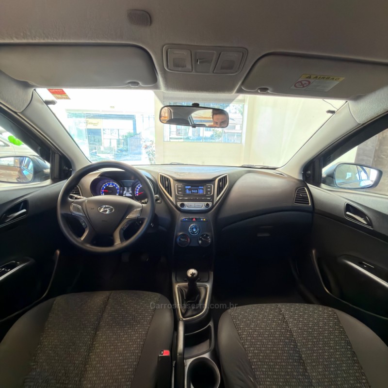 HB20 1.0 COMFORT 12V FLEX 4P MANUAL - 2017 - FARROUPILHA